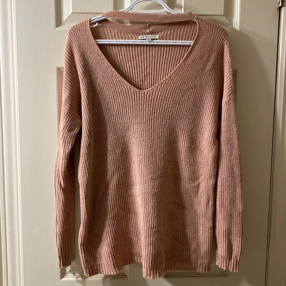 American Eagle Outfitters V neck sweater with choker in dusky pink